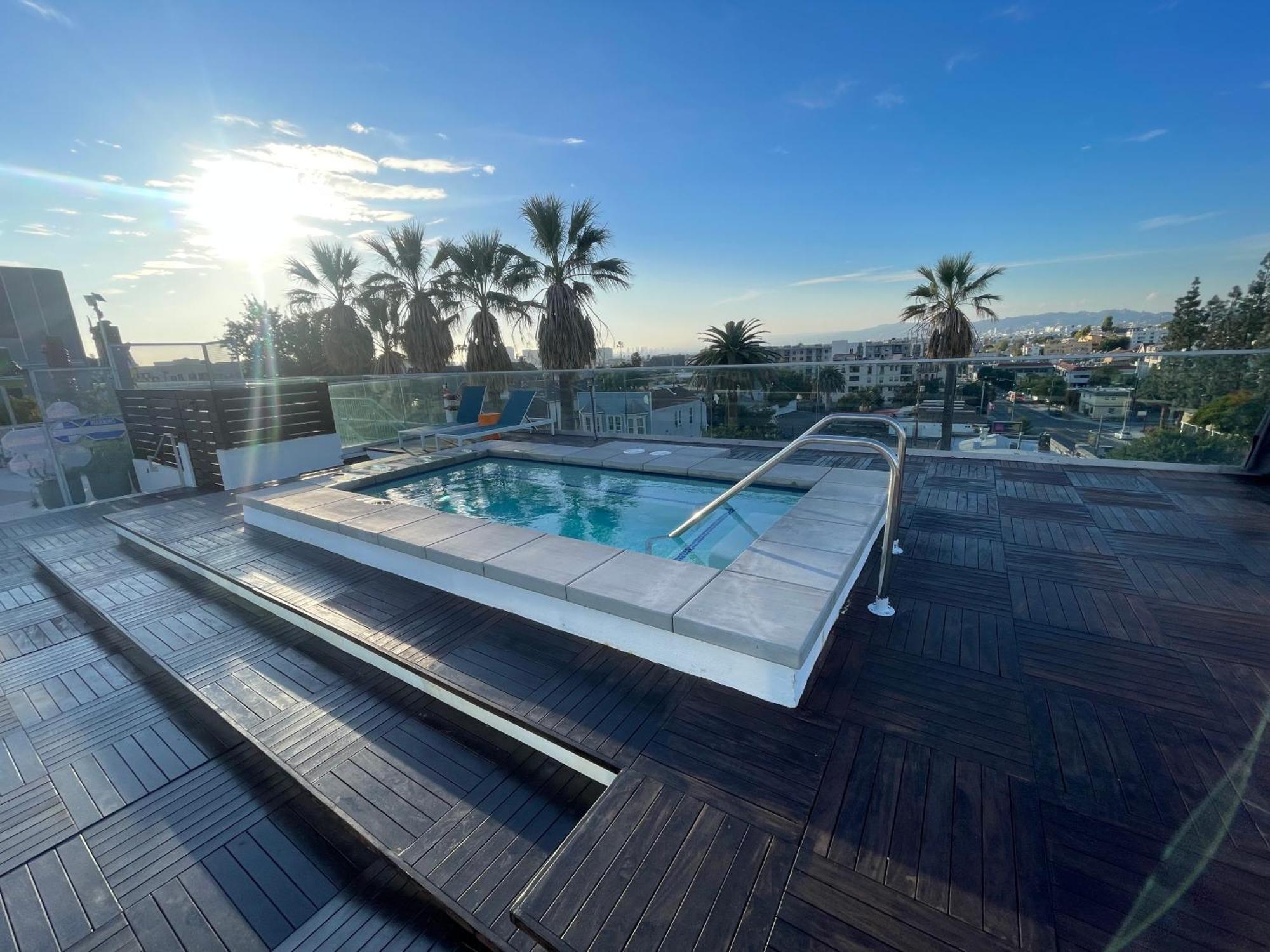 Luxury Downtown Los Angeles Penthouse Condo With Skyline Views, Los Angeles